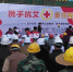自治区、南宁市红十字会深入兴宁区建筑工地开展防艾宣传活动（图） - 红十字会
