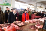 百色市开展春节前食品药品市场安全检查 - 食品药品监管局