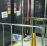 乘客搬运矿泉水 撞坏地铁屏蔽门致列车延误(图) - 广西新闻网