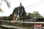 广西桂林“老八景”塔山发生自然突发性岩石崩塌 - 广西新闻