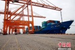 南出海口钦州港货物吞吐量强劲增长 - 广西新闻