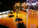 雷阵雨致福建宁德市区路段积水严重 车辆被水泡 - 广西新闻网