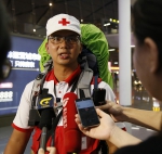 广西红十字志愿者何振鹏完成斯里兰卡救援任务平安回国（图） - 红十字会