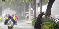 广西持续强降雨致6万余人受灾2人死亡 降雨天气仍持续 - 广西新闻