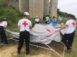 青秀区红十字会应急救援队联合南宁市蓝天救援队开展救援技能训练（图） - 红十字会