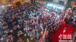 长沙举办龙虾节五洲勇士上演“吃虾大战”（图） - 广西新闻网