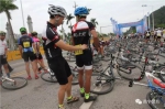 骑手、骑行爱好者还有警察蜀黍……环广西公路自行车世界巡回赛预热赛（南宁站）的最美风景线 - 公安局