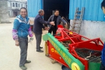 东兴市副市长率队检查农机安全生产工作 - 农业机械化信息