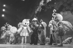 奇幻儿童剧《九色鹿》在邕上演  小观众与演员齐唱生日歌 - 文化厅