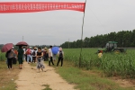 合浦县举办甘蔗机械化中耕培土现场演示会 - 农业机械化信息