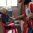 邕宁区红十字志愿者到福利院看望慰问老人（图） - 红十字会