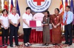 广西红十字会向柬埔寨红十字会捐赠2万顶防蚊帐篷（图） - 红十字会
