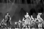 原创民族舞剧《花界人间》在邕首演  展现壮乡大地人文生态与民族之魂 - 文化厅