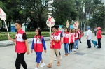北海市、马山县红十字会开展2018年“国际志愿者日”宣传活动（图） - 红十字会