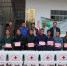 横县红十字会扶贫工作队深入扶贫挂点村慰问贫困家庭（图） - 红十字会