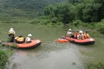 河池市红十字水上救援队积极参与大山村抗洪抢险工作 - 红十字会