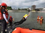 未雨绸缪练精兵，水上救援展实力 ——贵港市红十字会开展水域救援培训 - 红十字会