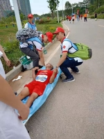 点赞！红十字志愿者为马拉松赛事“保驾护航” - 红十字会