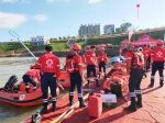 贵港市红十字水上救援队助力“平南龙舟”赛事应急保障服务 - 红十字会